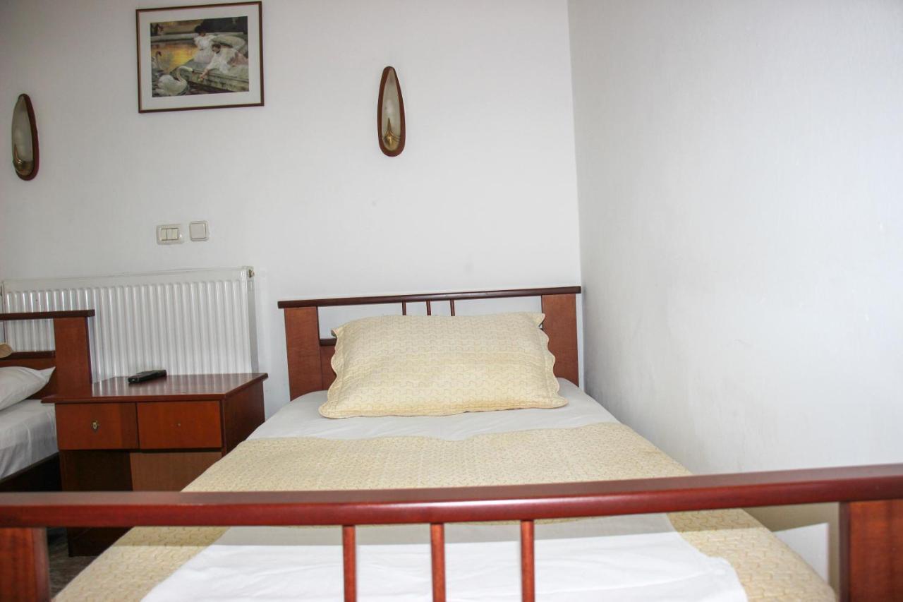 Bleta Hotel